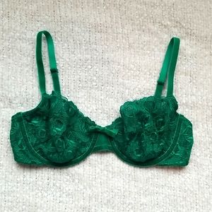 VS Green Unlined Bra 34D